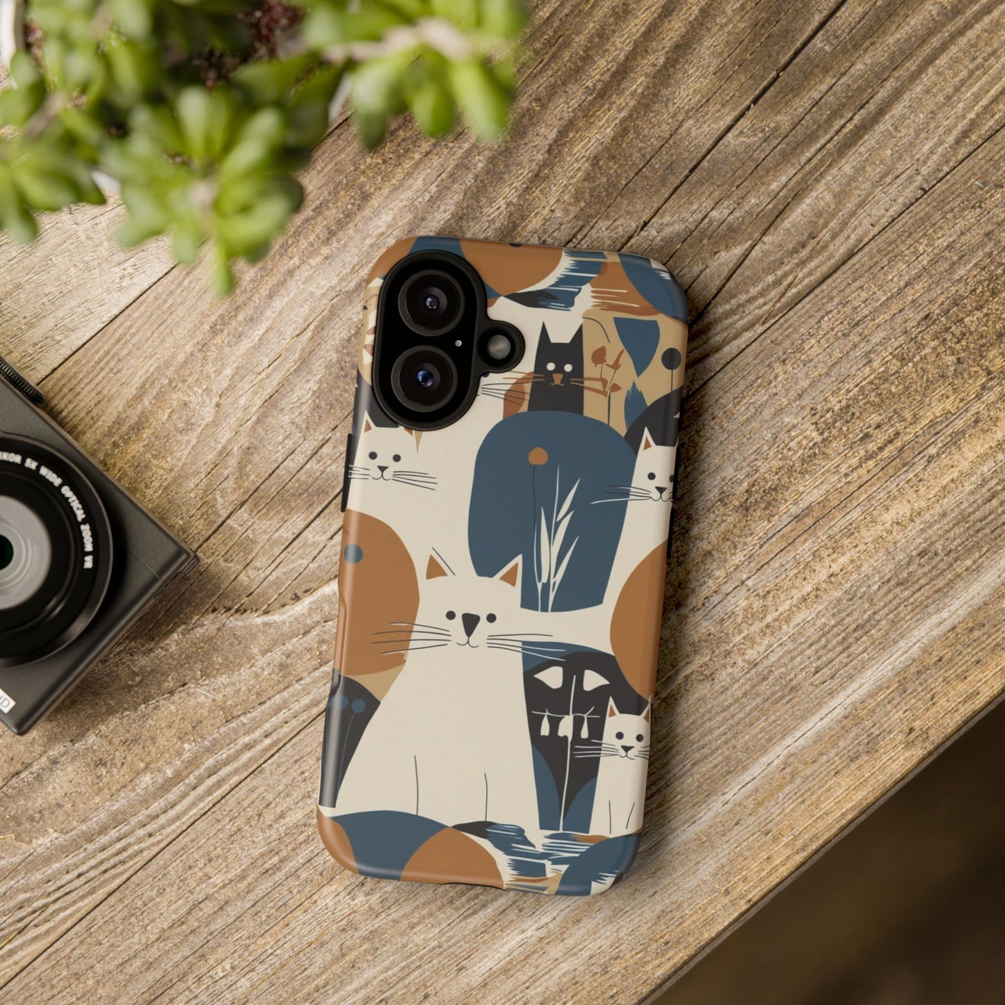 Cat Pattern Phone Case – Retro Abstract Cats Protective iPhone Cover