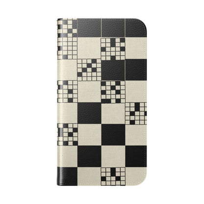 Checkerboard Flip Phone Case – Retro Black & Cream Geometric Wallet Case