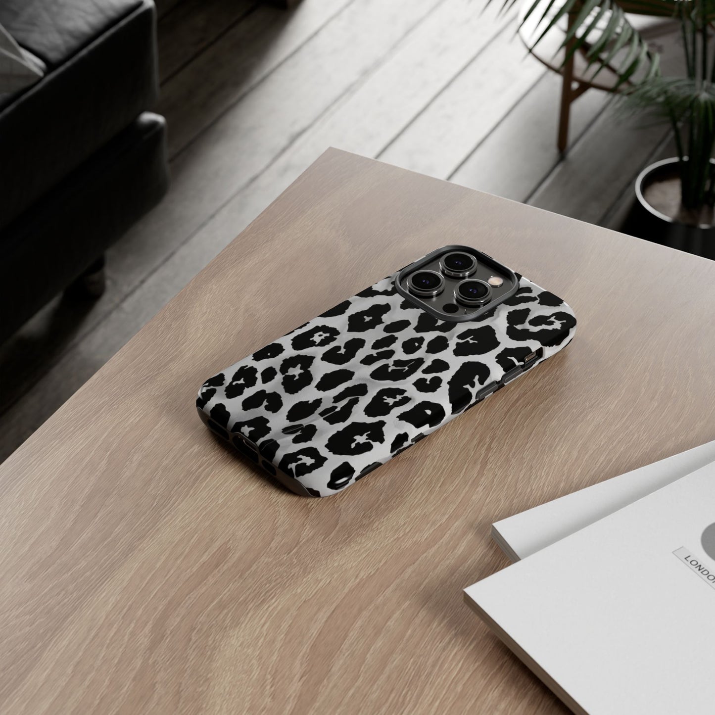 Leopard Print Tough Phone Case – Black & White Animal Pattern Protective Cover